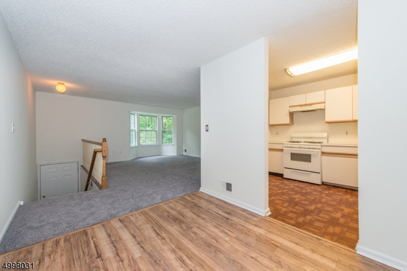 Hunting Hills - Residential