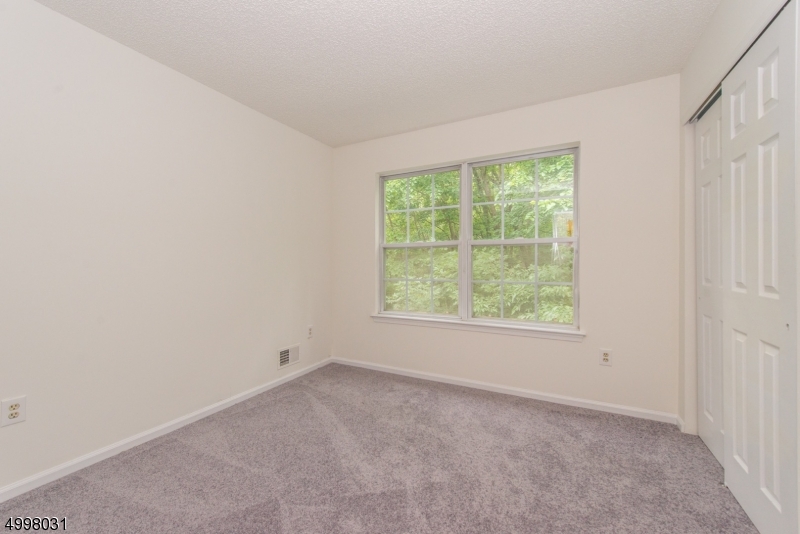 Hunting Hills - Residential