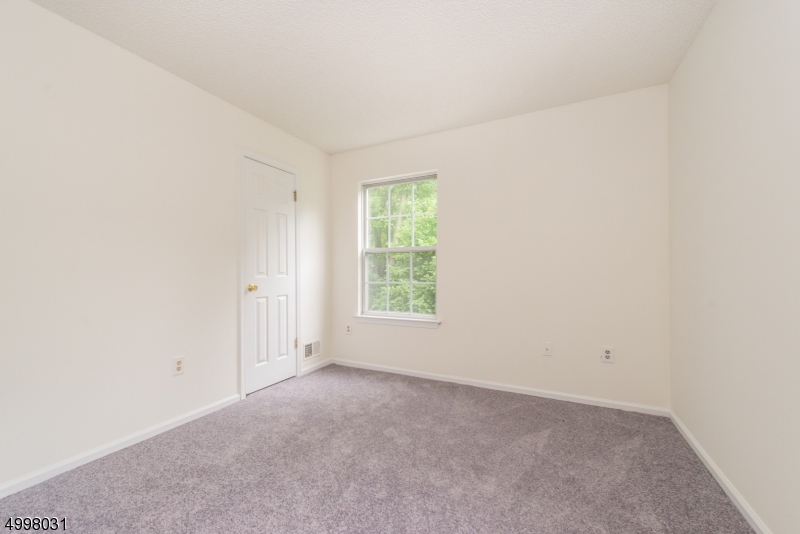 Hunting Hills - Residential