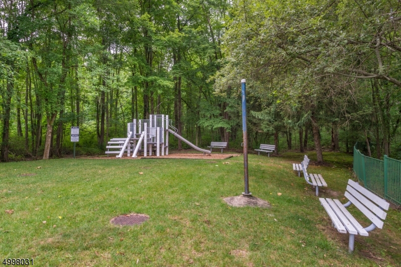 Hunting Hills - Residential