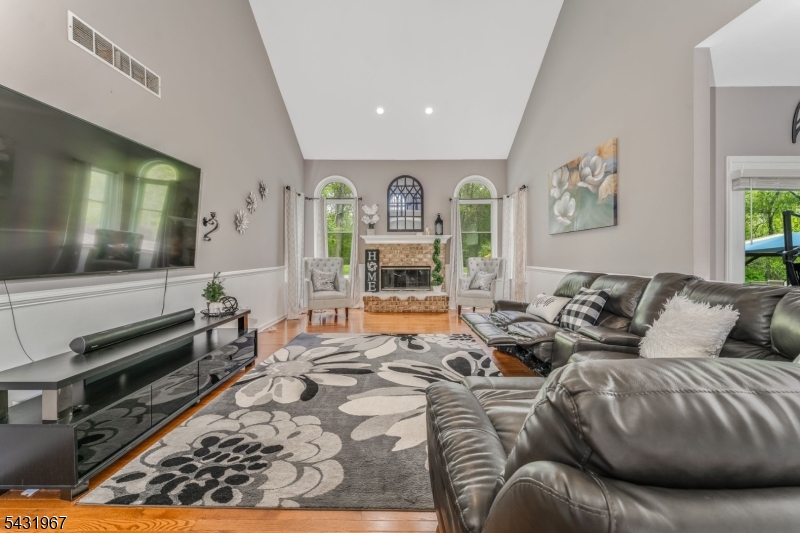 HUNTERDON RIDGE - Residential