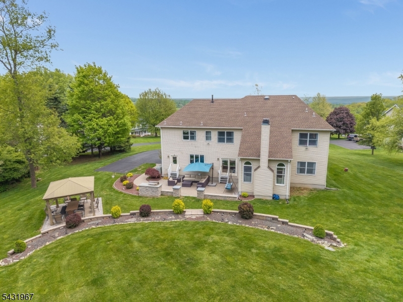 HUNTERDON RIDGE - Residential