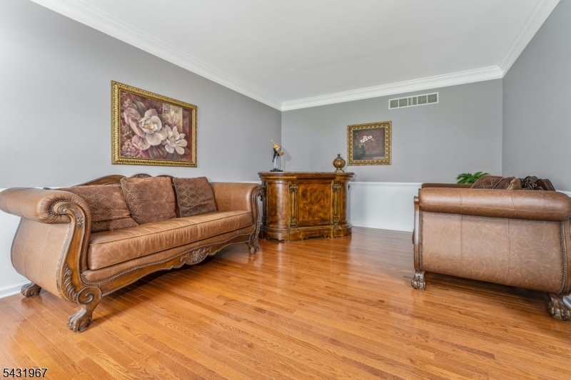 HUNTERDON RIDGE - Residential
