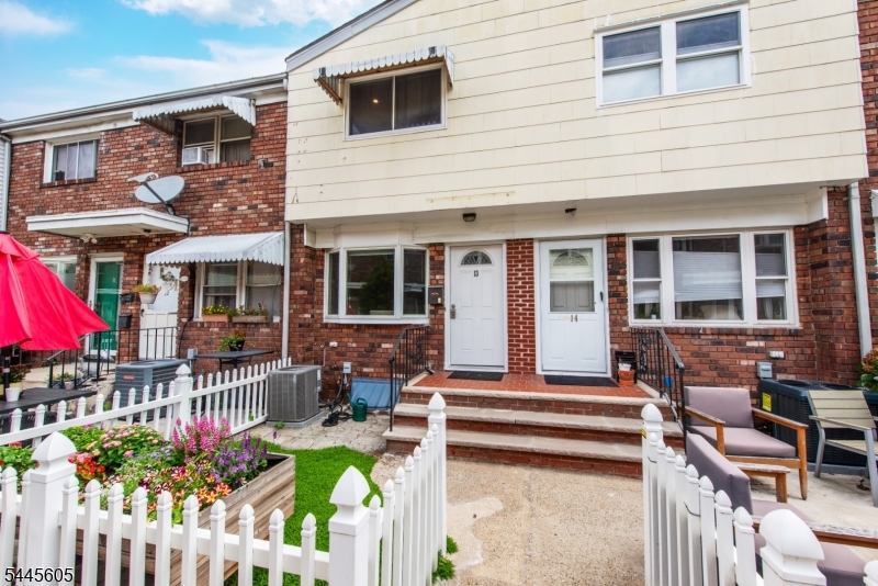 Journal Sq/Hilltop - Residential