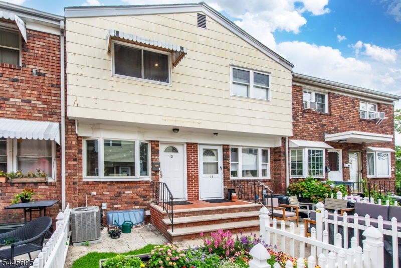 Journal Sq/Hilltop - Residential