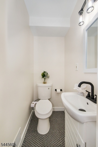 Journal Sq/Hilltop - Residential