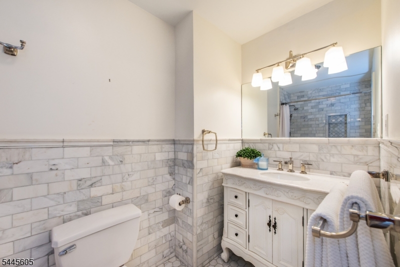Journal Sq/Hilltop - Residential