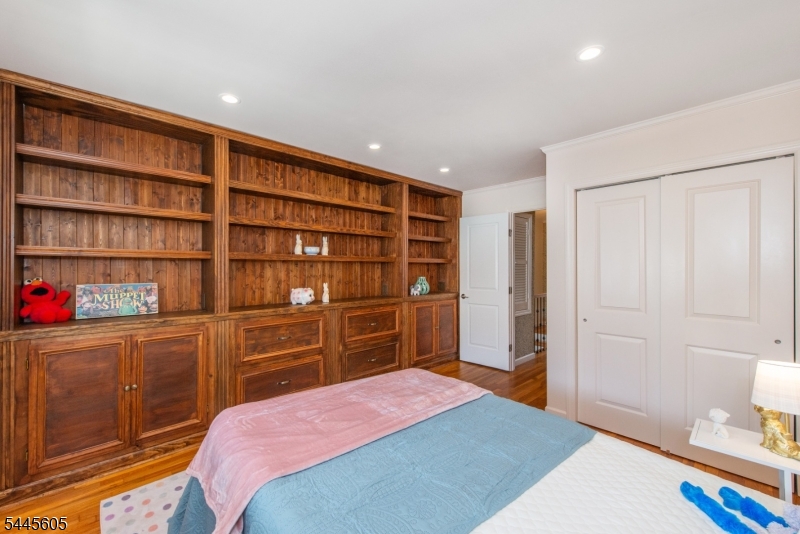 Journal Sq/Hilltop - Residential