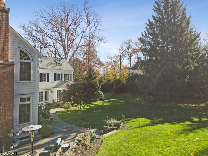OLD SHORT HILLS - Residential
