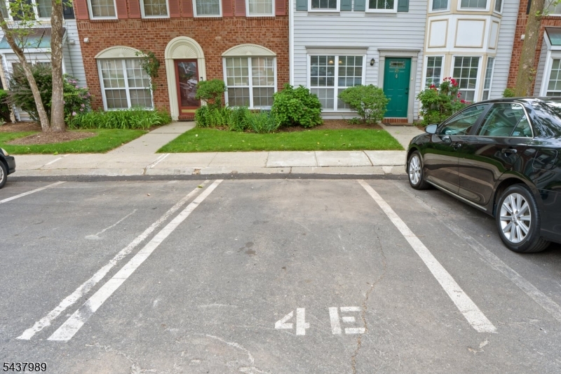 Society Hill at Newark - Residential