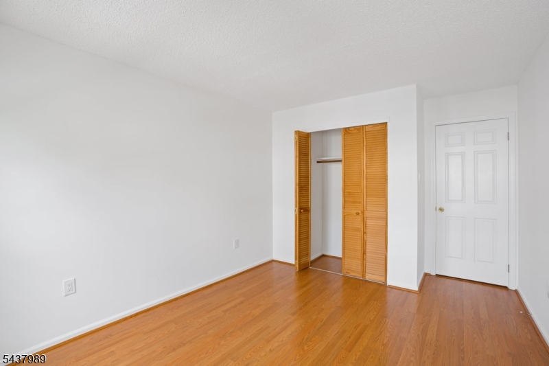 Society Hill at Newark - Residential