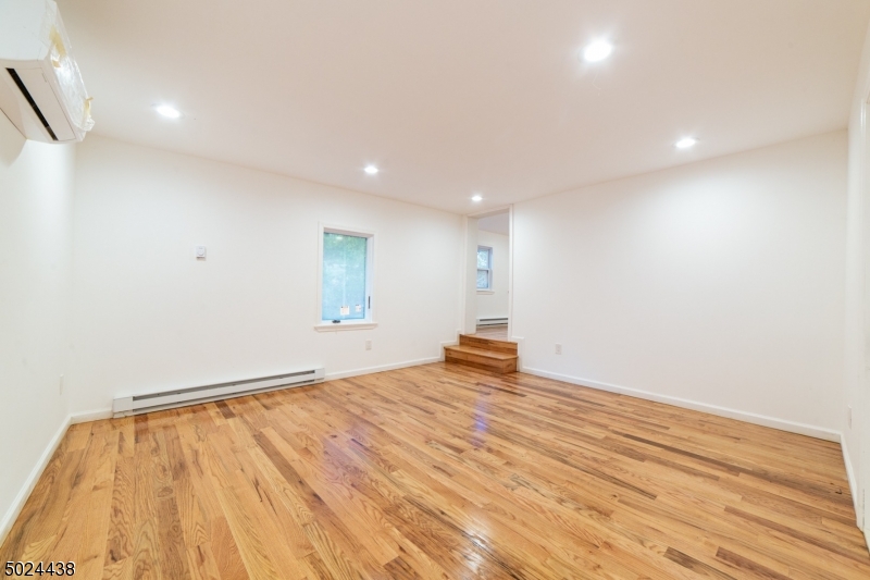 PLEASANT VALLEY - Residential