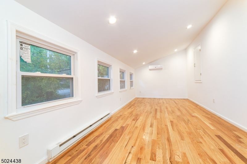PLEASANT VALLEY - Residential