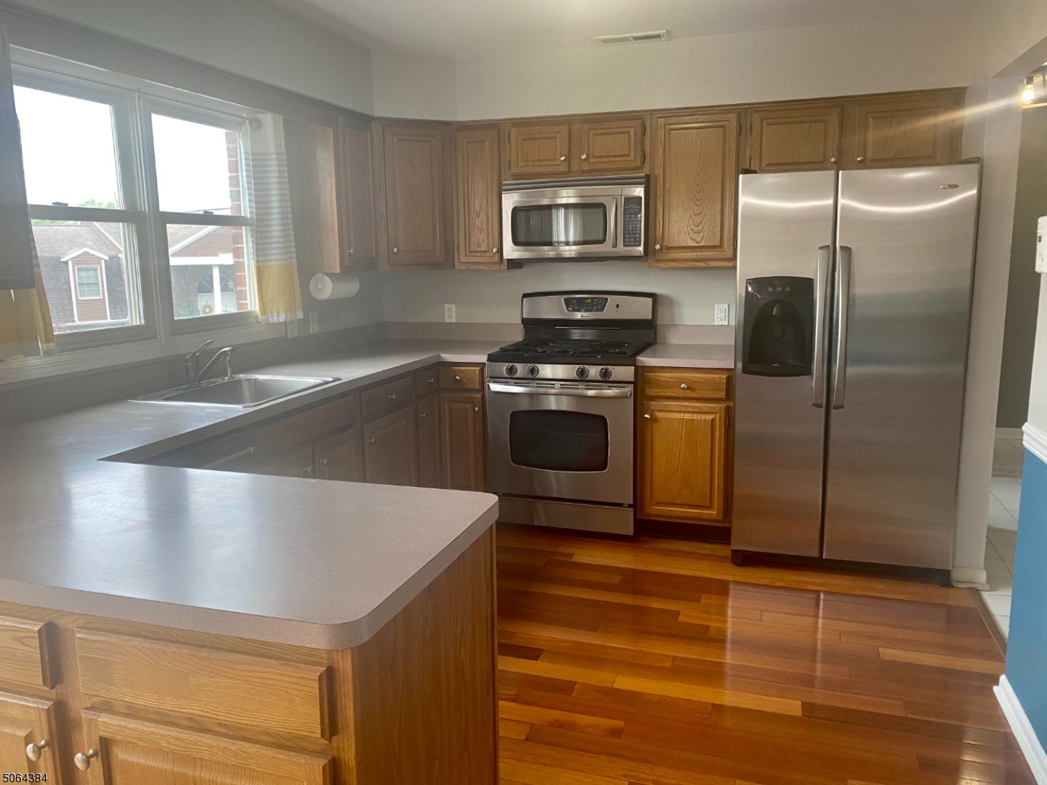 Beacon Hill Commons - Residential