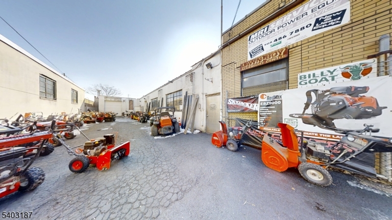 Commercial/Light Industrial - Commercial Sale