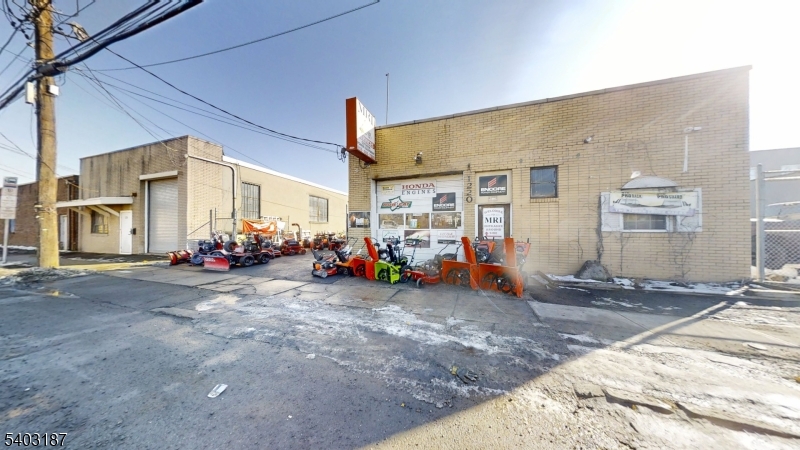Commercial/Light Industrial - Commercial Sale