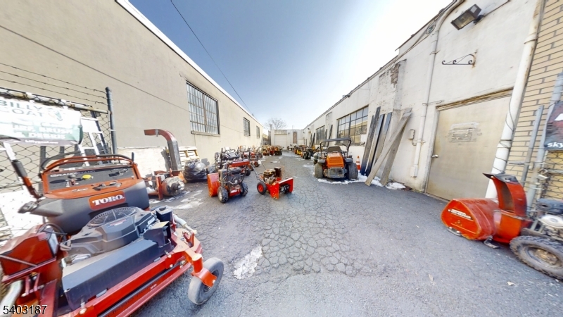 Commercial/Light Industrial - Commercial Sale