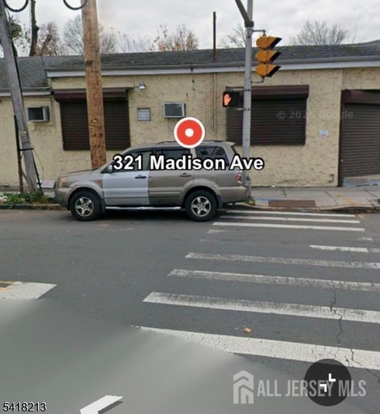 Longstanding profitable laundry business (can be purchased separate from the building). good location