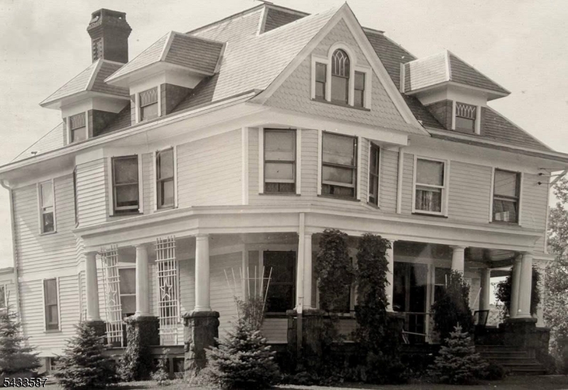 Whitehouse Station - Residential