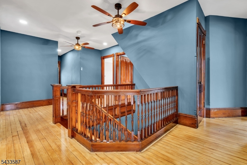 Whitehouse Station - Residential