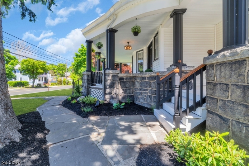 Whitehouse Station - Residential