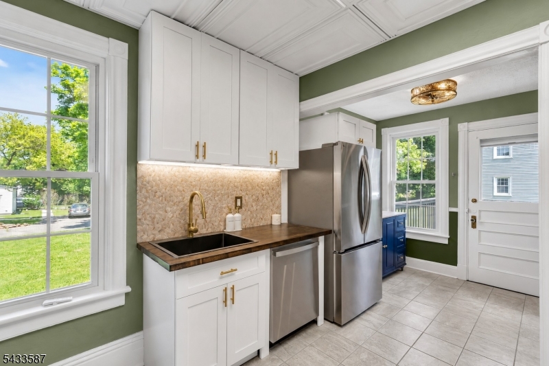 Whitehouse Station - Residential
