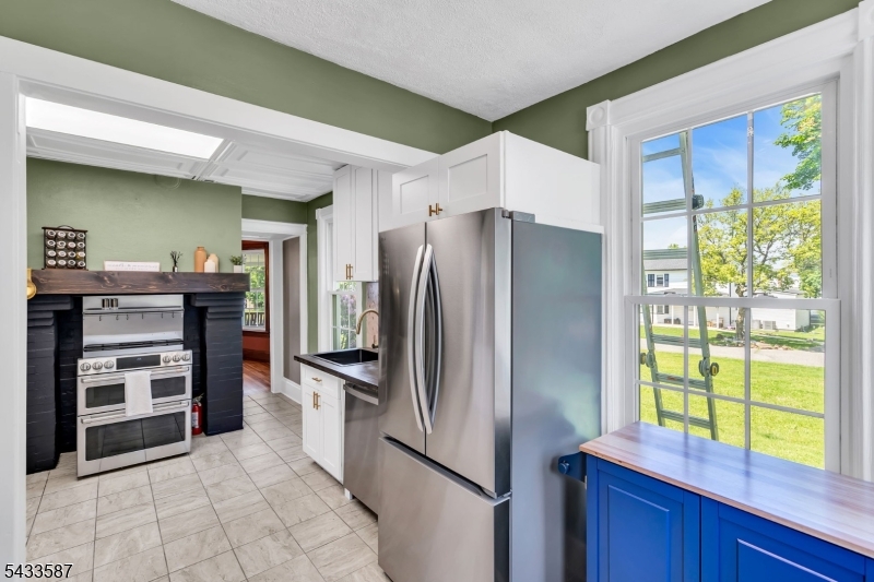 Whitehouse Station - Residential