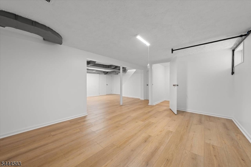 BROOKDALE - Residential