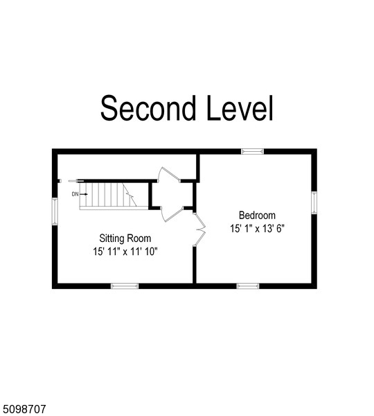 Main image without alt text