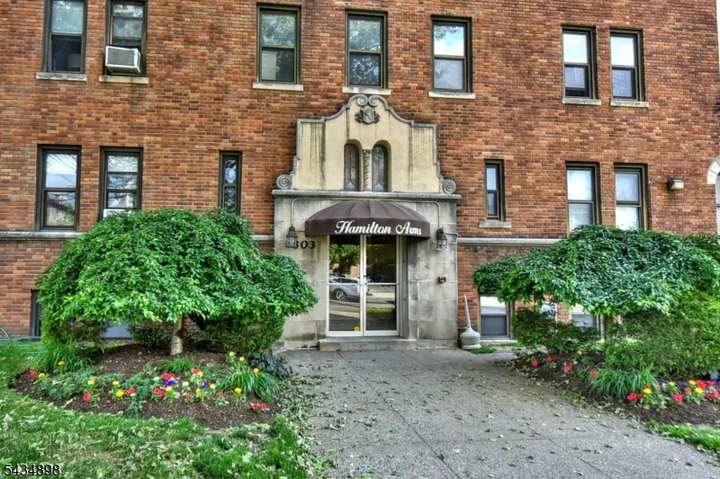 Hamilton Arms - Residential