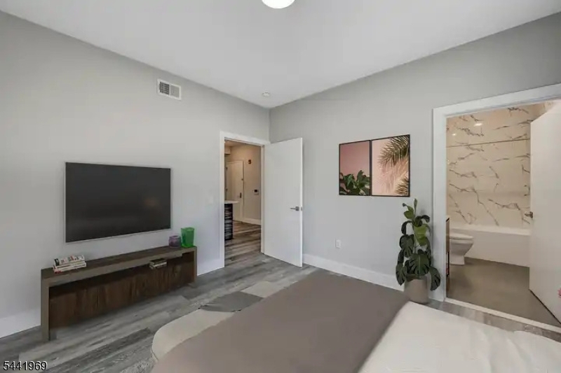 Crown Walk - Residential Lease