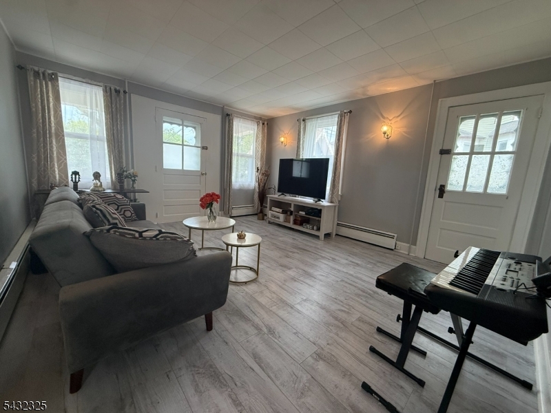 Mount Tabor - Residential