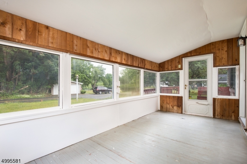 SILVER LAKE - Residential Lease