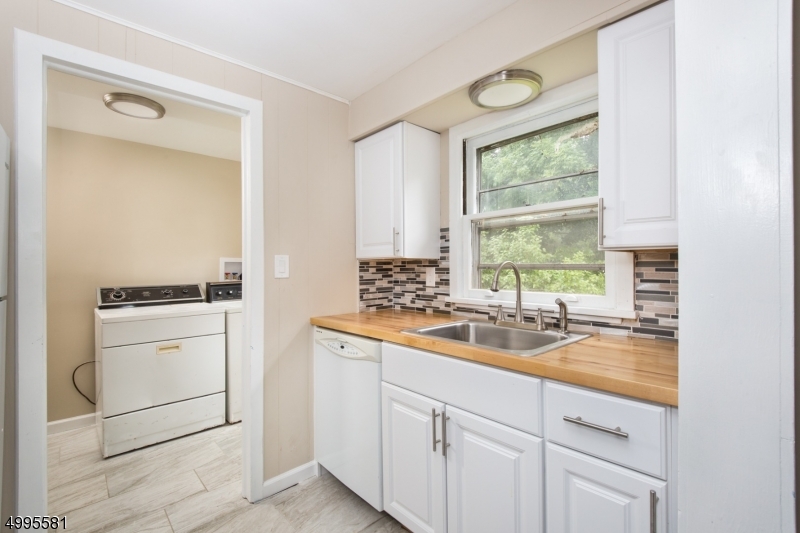 SILVER LAKE - Residential Lease