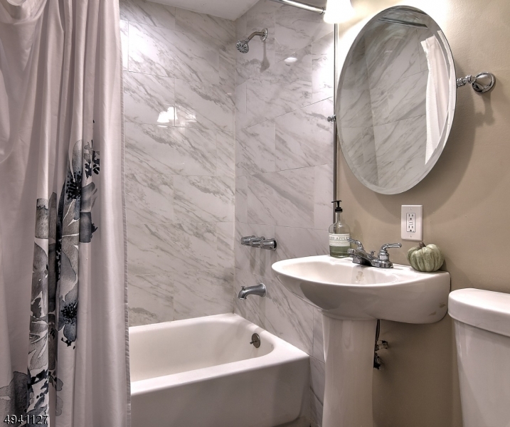 Lake Shawnee - Residential Lease