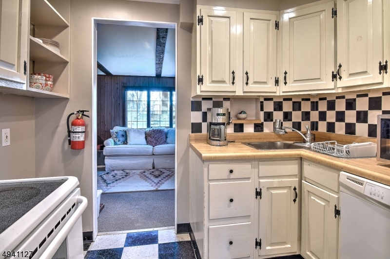 Lake Shawnee - Residential Lease