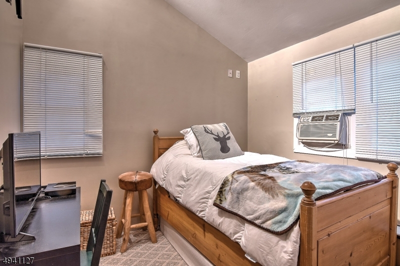 Lake Shawnee - Residential Lease