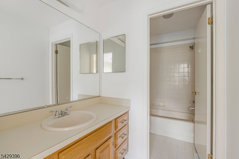 Pinevale - Residential Lease