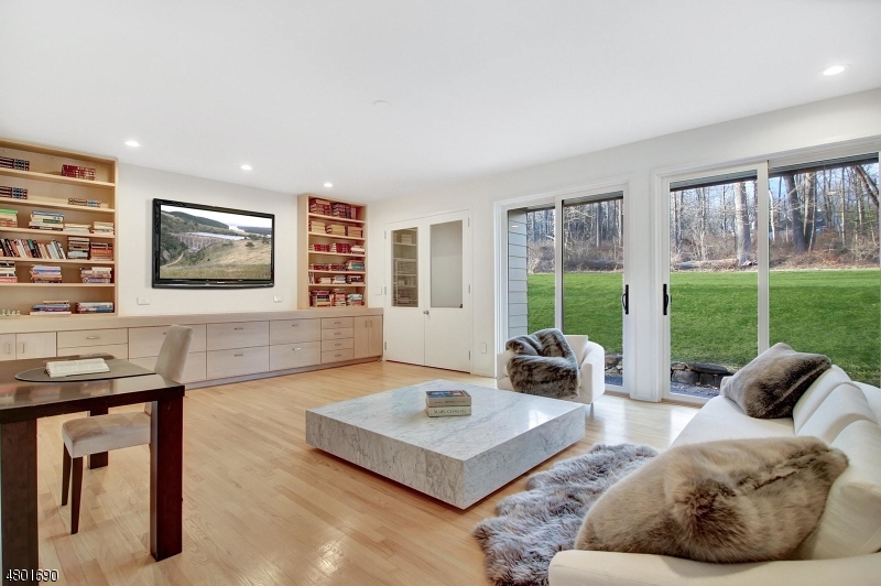 New Vernon - Residential