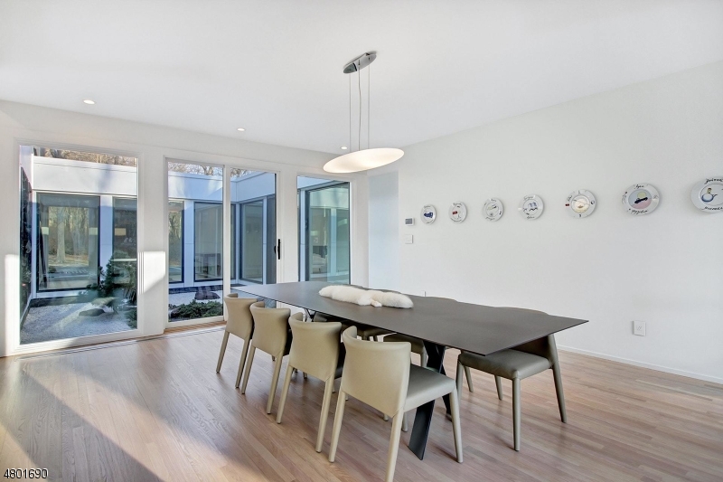 New Vernon - Residential