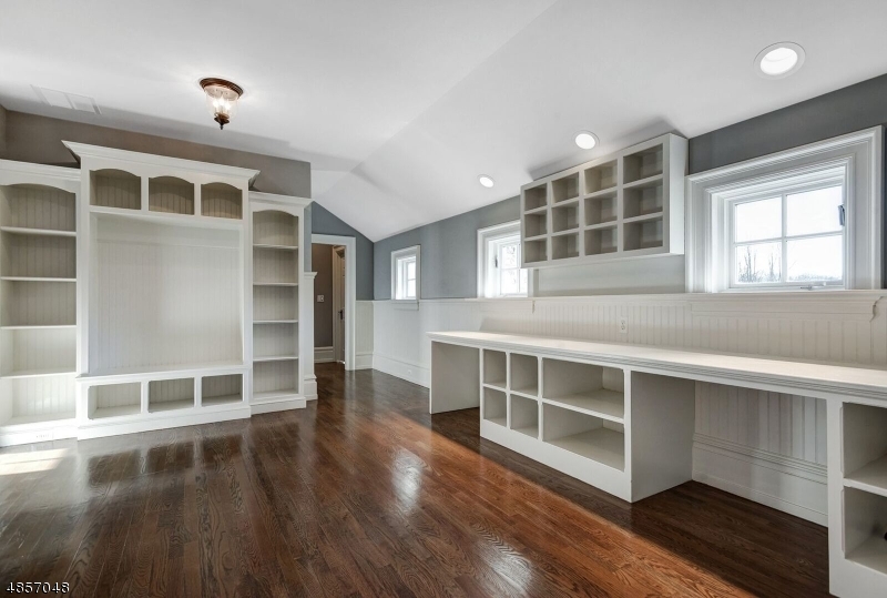 New Vernon - Residential