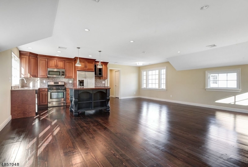 New Vernon - Residential