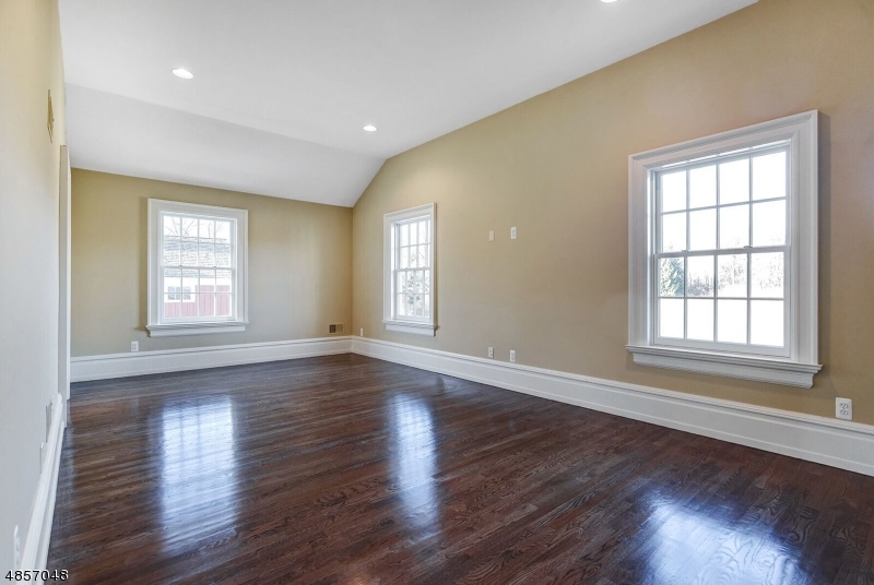New Vernon - Residential