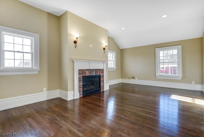 New Vernon - Residential