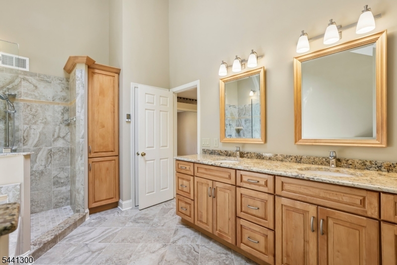 Woodland Hills - Residential