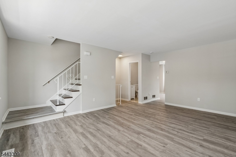 East Grand Manor - Residential