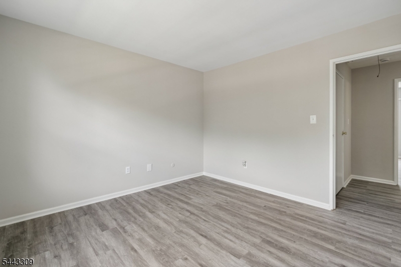 East Grand Manor - Residential