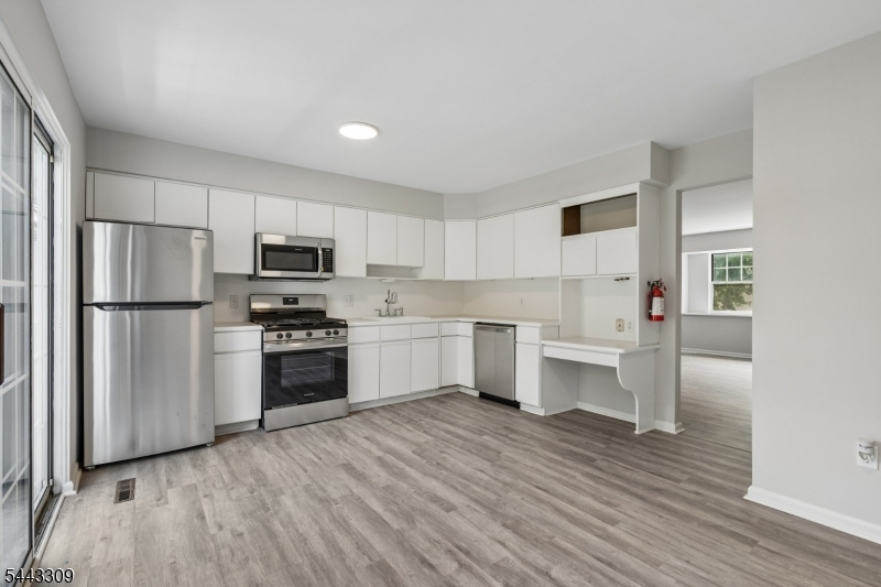 East Grand Manor - Residential