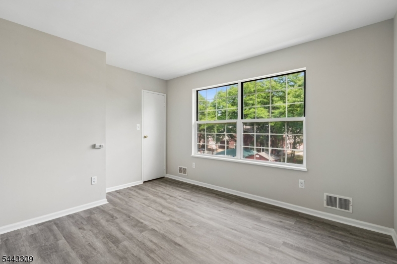 East Grand Manor - Residential