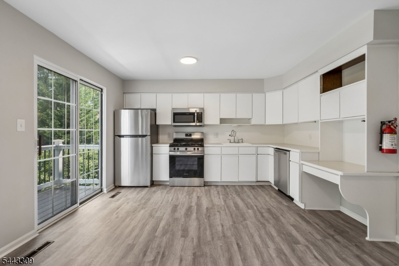 East Grand Manor - Residential